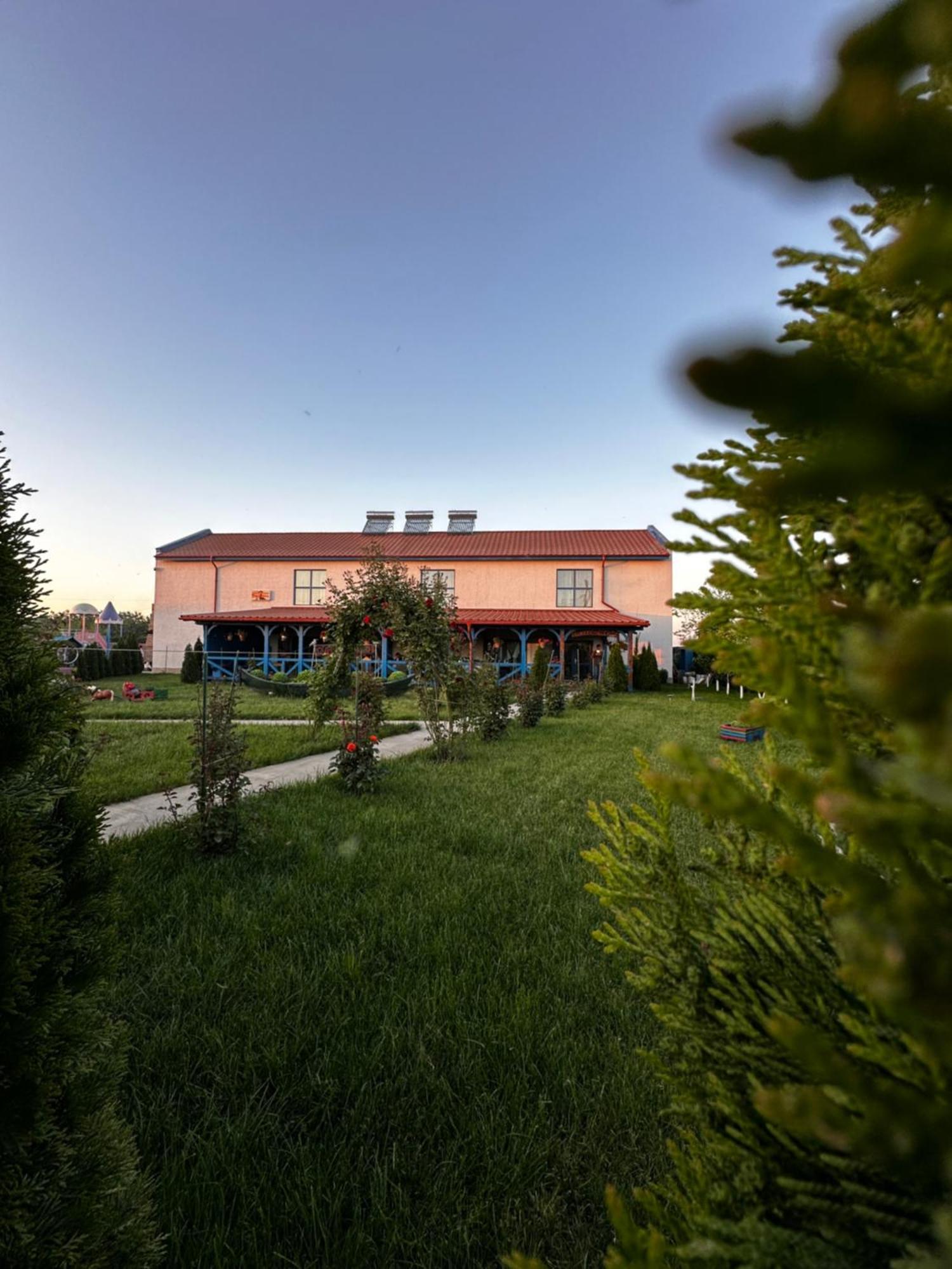Hotel Agropensiuea Casa Uncu à Murighiol Extérieur photo